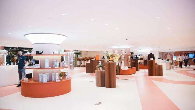 老建筑里的消费新活力 上海“五一”商业图景中的百年地标与高能级首店